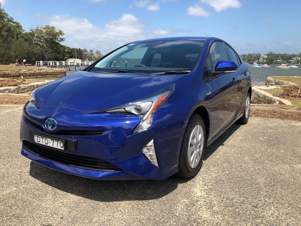 toyota prius 2018