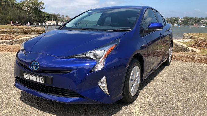 toyota prius 2018